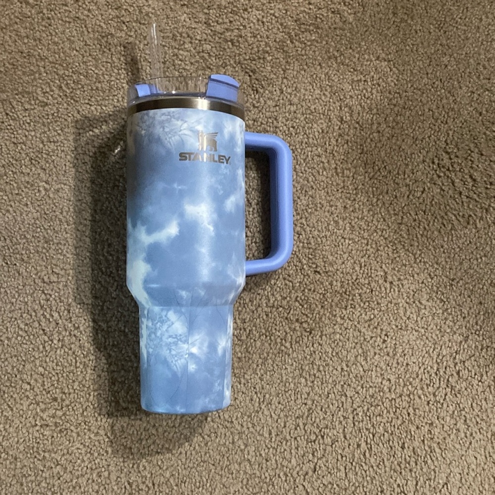 Stanley 40 oz quencher ocean tie dye
